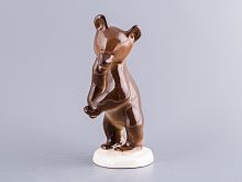 Скульптура Медвежонок стоящий арт.  82.01023.00.1